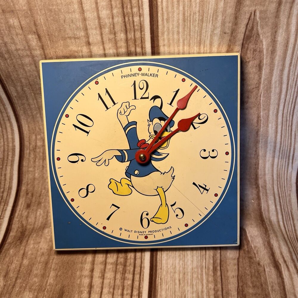 Vintage Phinney Walker WDP Donald Duck Clock Walt Disney Productions